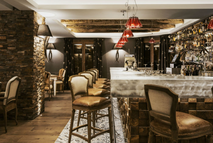 Granada bar | Classic cocktails and original concoctions | El Lodge, Spain
